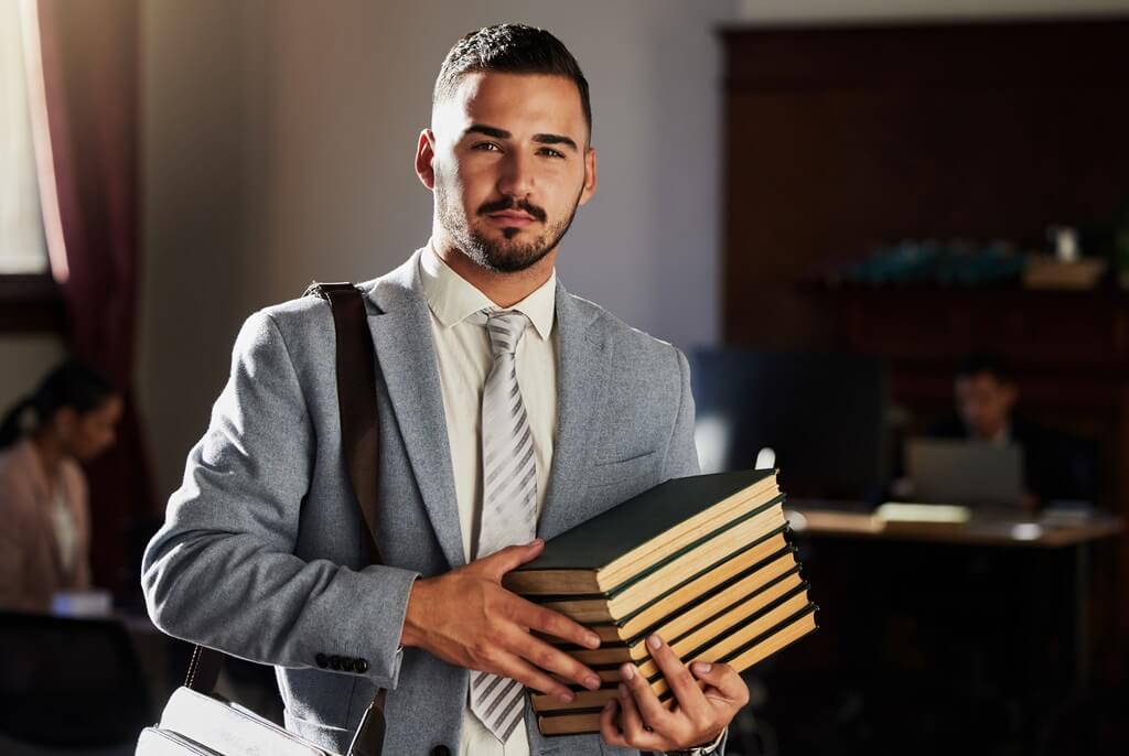 estudante de direito em faculdade