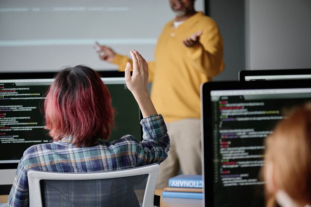 aula de computação em faculdade