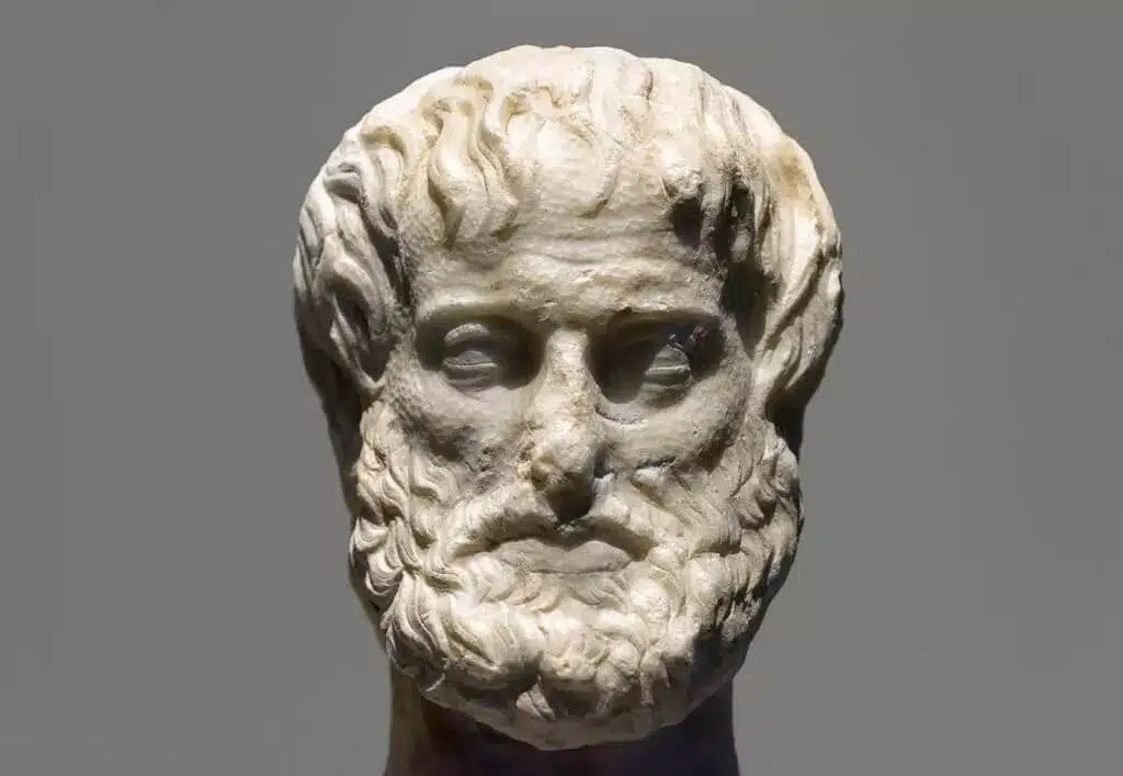 estátua de Aristóteles